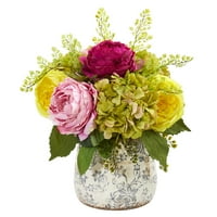 Szinte természetes rózsa, bazsarózsa és hortenzia mesterséges elrendezés a vázában